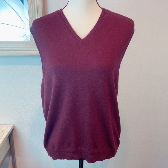 Pendleton Red V Necked Vest - Picture 1 of 6